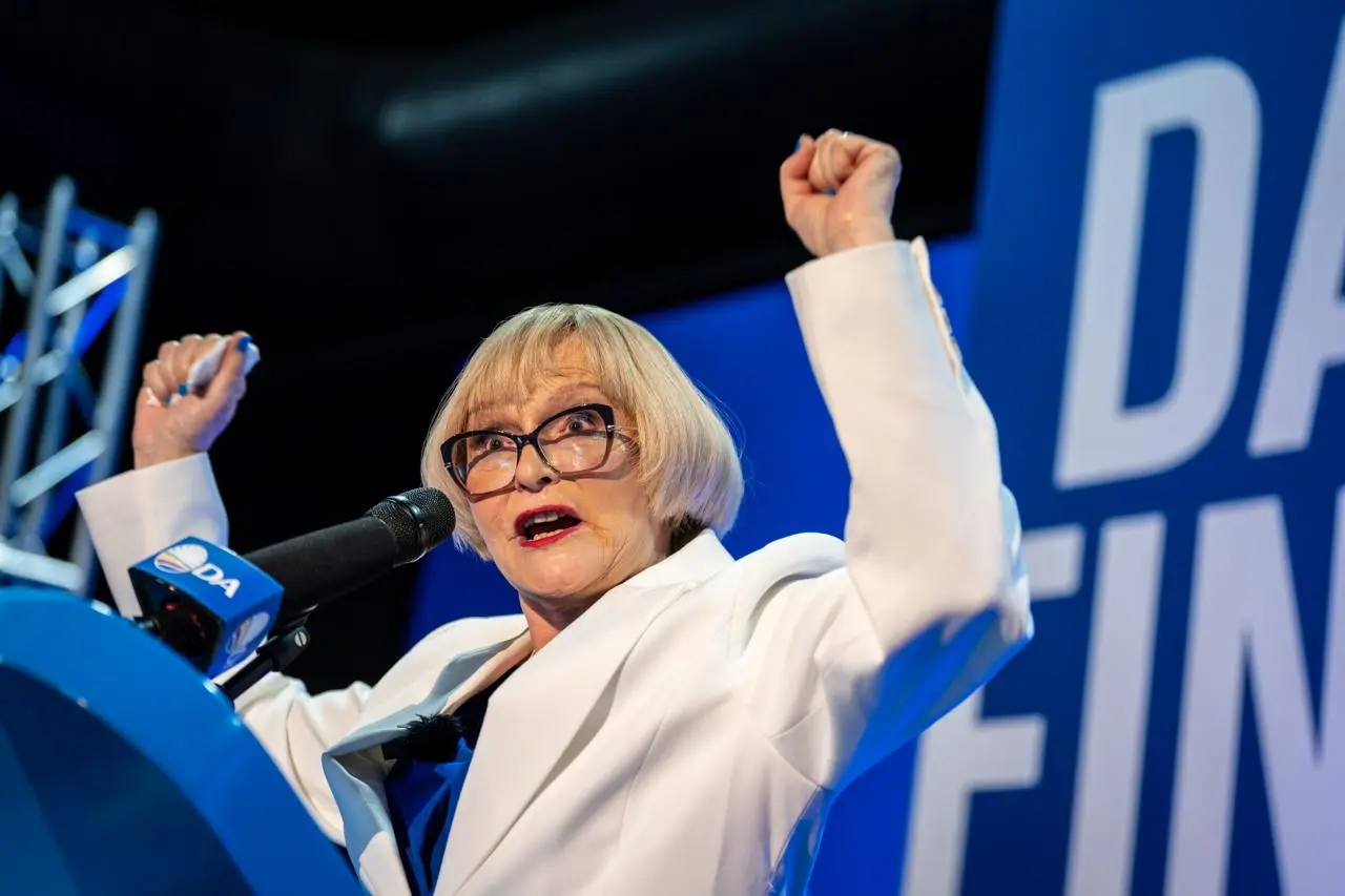 ELECTIONS: ANC AND DA WRESTLE FOR CONTROL OF TOP CITIES