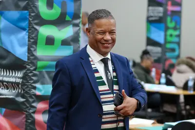 Gary van Niekerk urges Northern Areas voters to reject traditional parties