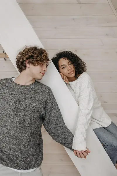The Monet effect: Why hiding your core values in early dating backfires
