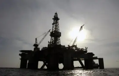 Angola bets on largest-ever offshore oil investment