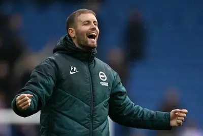 Fabian Hurzeler dismisses Manchester United links out of respect for ...