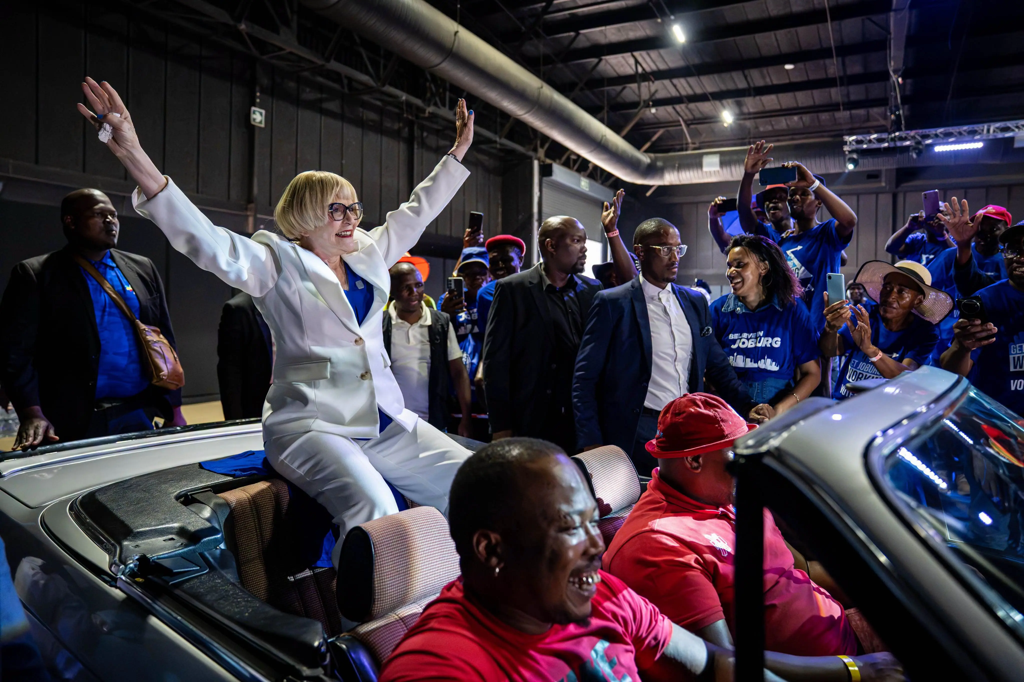 ANC and DA Face Coalition as Polls Predict No Clear Winner